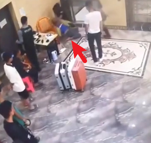 缅北狗推做一年了想回家，跑路被抓惨遭暴打