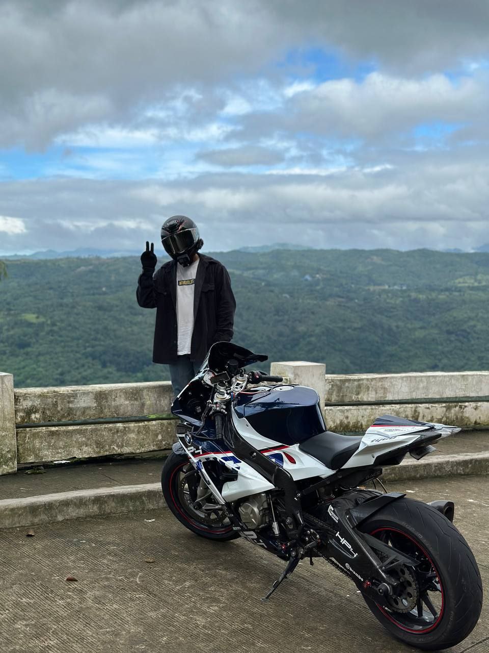 见字如面,写给趴赛华庭的UU小姐 见字如面,写给趴赛华庭的UU小姐