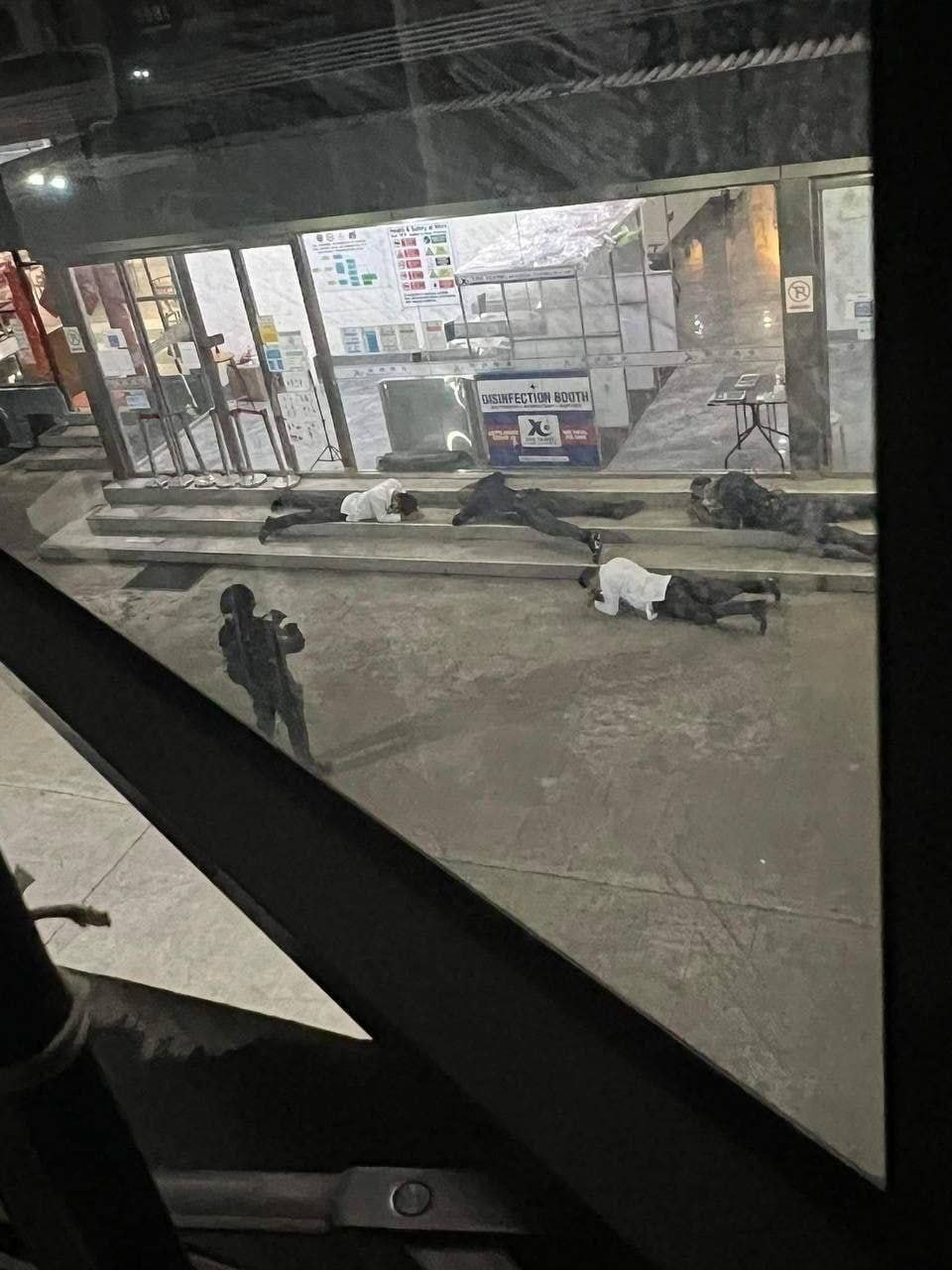 菲律宾警方突袭宏泰园区，园区里面有约1200名中国狗推