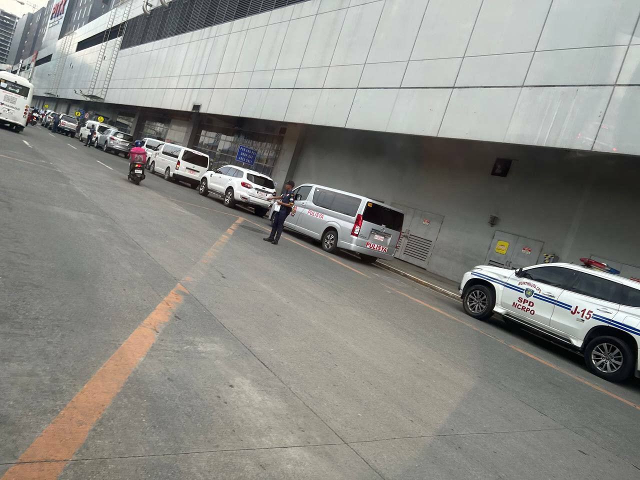 PITX大楼楼下的巡逻，风声已经不对了