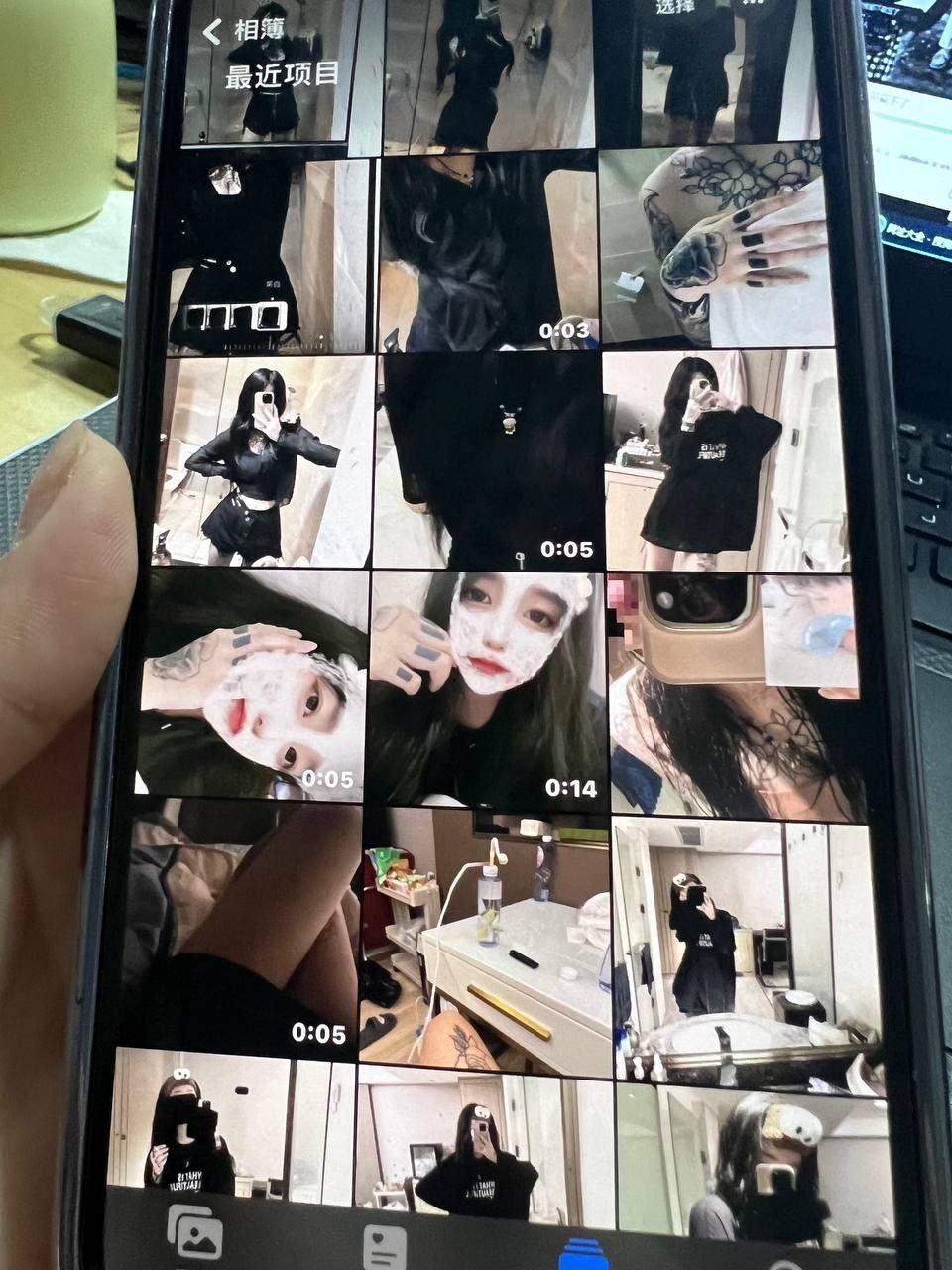 在西港,这个女狗推吸精又吸D 在西港,这个女狗推吸精又吸D