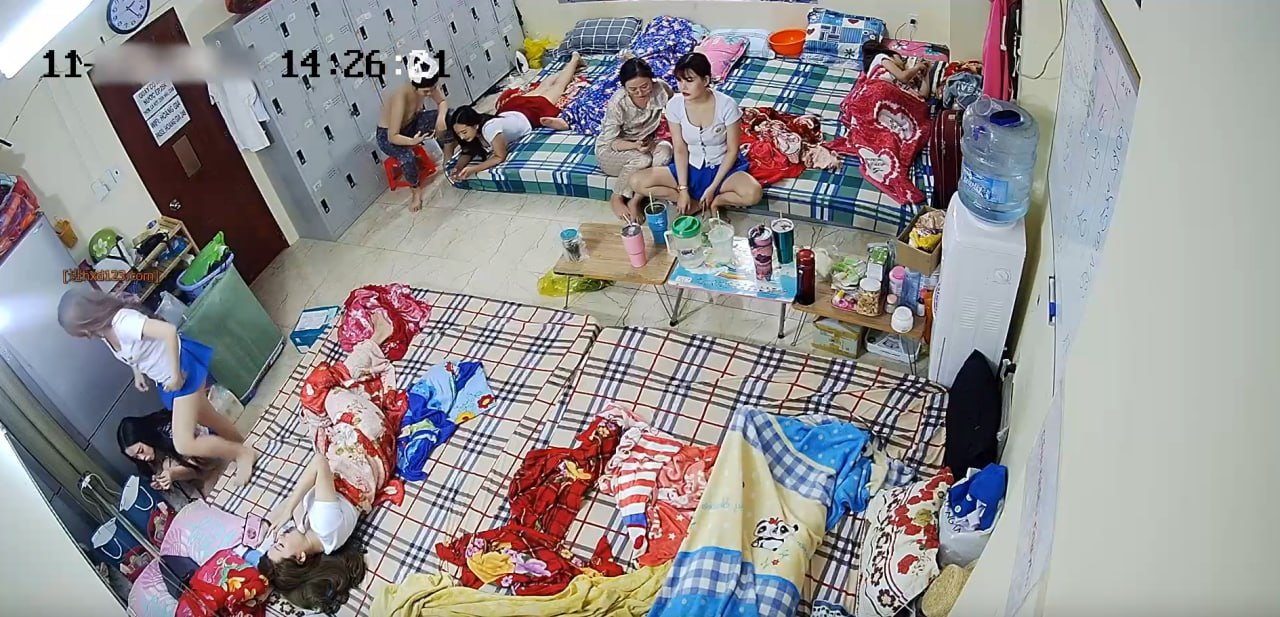 缅北电信诈骗女狗推宿舍真实监控画面曝光